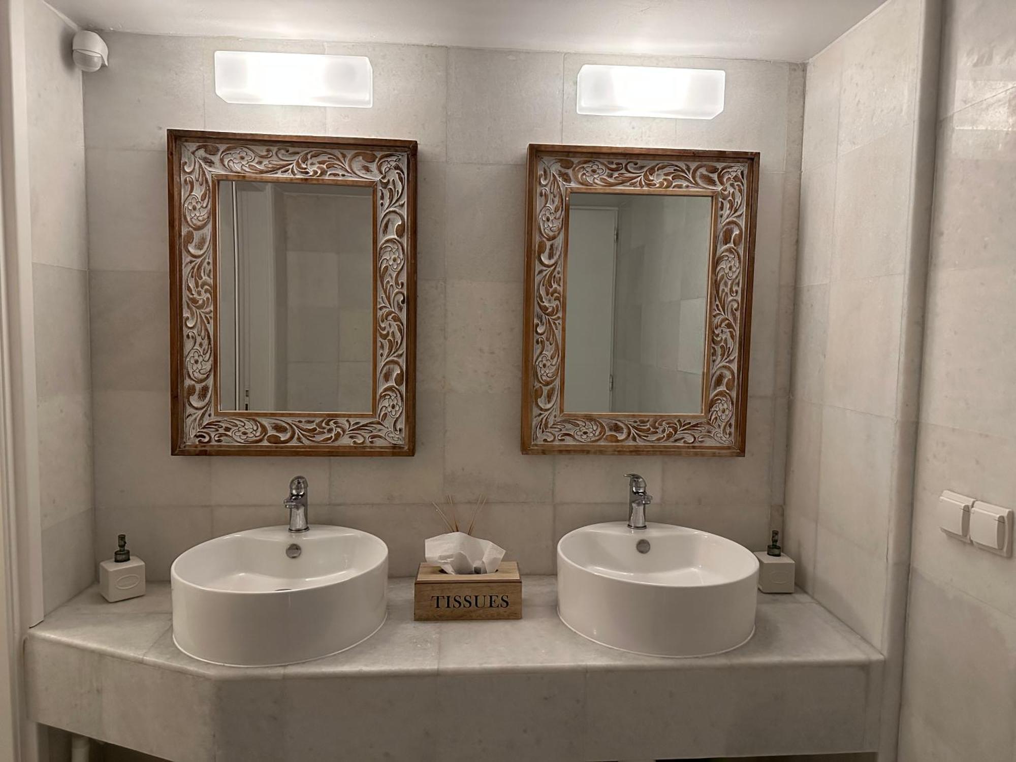 Artemis Hotel Antiparos Exterior photo